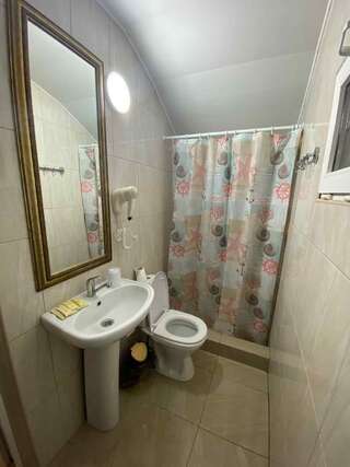 Гостевой дом Ариетта Адлер Стандарт трехместный-3